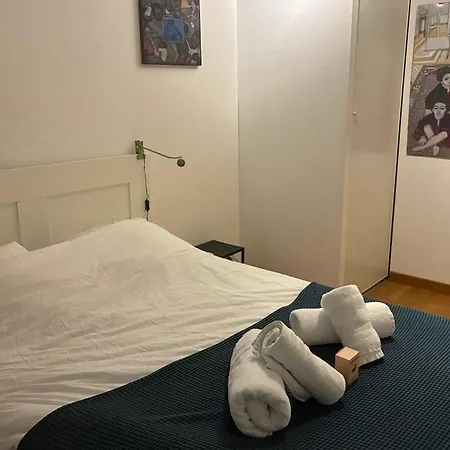 Spacious Close To Attractions *